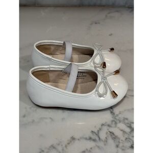 Felix & Flora White Patent Leather Mary Jane Ballet Flats Kids Size 5 Bow Detail